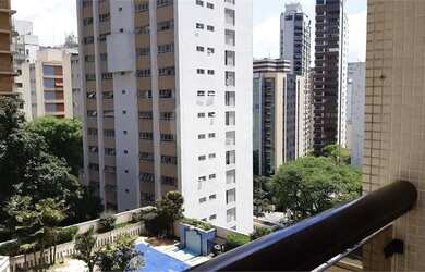 Imagem: O apartamento possui 3 Dormitórios, 4 Banheiros, 3 Vagas na