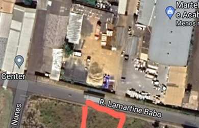 Imagem: O terreno possui 1245m² de Área e está localizado em Portes