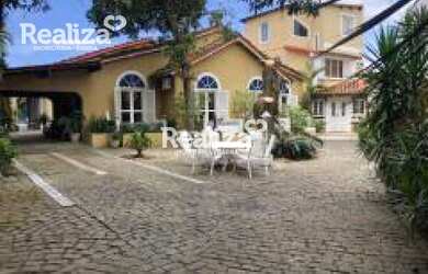 Imagem: A casa em condomínio possui 5 Dormitórios, 5 Banheiros, 5