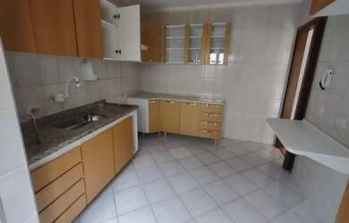 Imagem: A casa em condomínio possui 2 Dormitórios, 2 Banheiros, 2