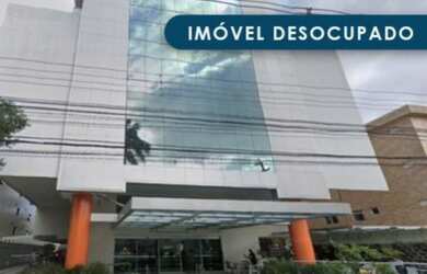 Imagem: O depósito possui 1 Vaga na garagem e 554m² de Área e está