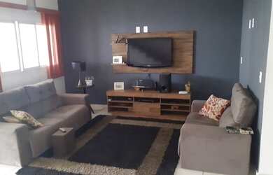 Imagem: A casa em condomínio possui 3 Dormitórios, 2 Banheiros, 3