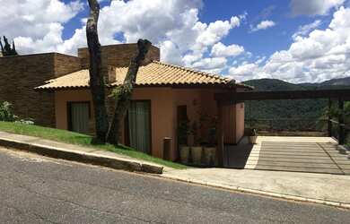 Imagem: A casa em condomínio possui 3 Dormitórios, 4 Banheiros, 4