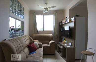 Imagem: O apartamento possui 2 Dormitórios, 1 Banheiro, 1 Vaga na garagem