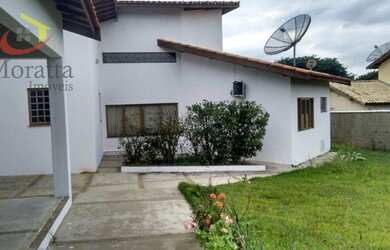 Imagem: A casa em condomínio possui 3 Dormitórios, 2 Banheiros, 5