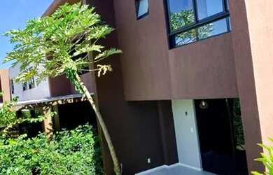 Imagem: A casa em condomínio possui 3 Dormitórios, 3 Banheiros, 2