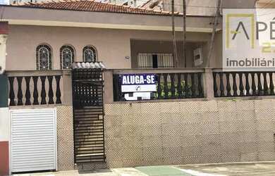 Imagem: A casa possui 3 Dormitórios, 1 Banheiro, 2 Vagas na garagem