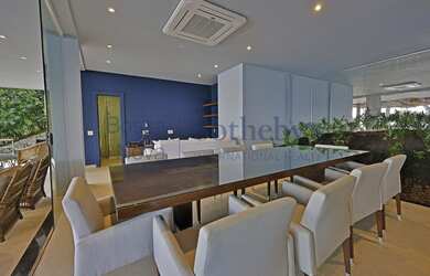 Imagem 12: Casa costeira contemporânea em condomínio exclusivo com heliponto