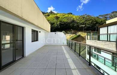 Imagem: O apartamento possui 1 Dormitório, 2 Banheiros, 1 Vaga na garagem