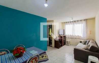 Imagem: O apartamento possui 2 Dormitórios, 1 Banheiro, 1 Vaga na garagem