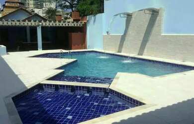 Imagem 7: Casa 2 piscinas adulto e infantil Guarujá a 50 metros da Praia