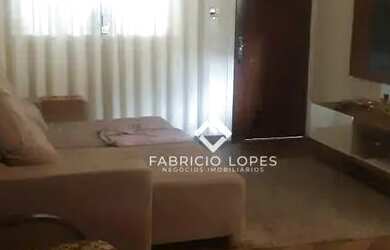 Imagem: A casa possui 2 Dormitórios, 3 Banheiros, 2 Vagas na garagem