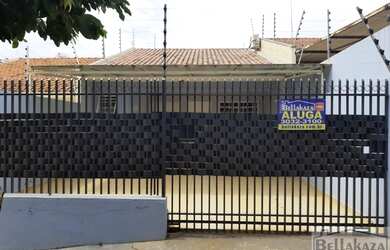 Imagem: A casa possui 3 Dormitórios, 3 Banheiros, 1 Vaga na garagem