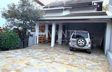 Imagem: A casa em condomínio possui 3 Dormitórios, 5 Banheiros, 4