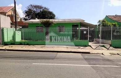 Imagem: A casa possui 2 Dormitórios, 1 Banheiro, 1 Vaga na garagem