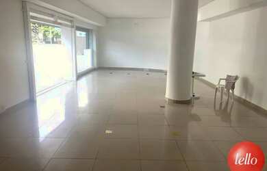 Imagem: O depósito possui 3 Vagas na garagem, 573m² de Área, Imóvel