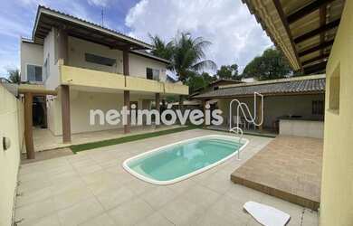 Imagem: A casa em condomínio possui 4 Dormitórios, 5 Banheiros, 2