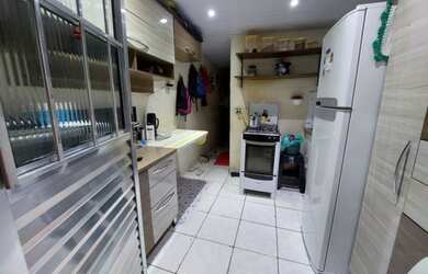 Imagem: A casa possui 3 Dormitórios, 1 Banheiro, 1 Vaga na garagem