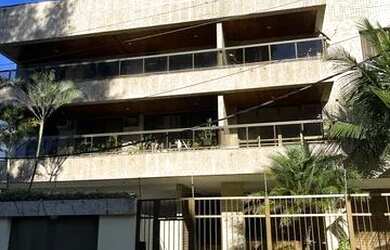 Imagem: O apartamento possui 3 Dormitórios, 2 Banheiros, 2 Vagas na