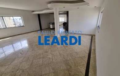 Imagem: O apartamento na cobertura possui 4 Dormitórios, 5 Banheiros