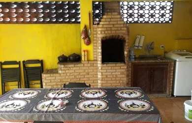 Imagem: A casa possui 2 Dormitórios, 1 Vaga na garagem e está localizado