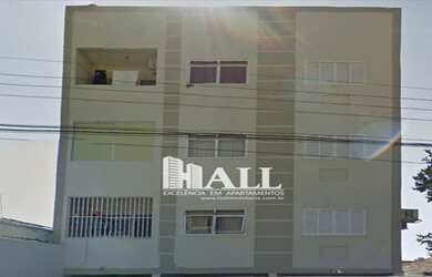 Imagem: O apartamento possui 1 Dormitório, 1 Banheiro, 1 Vaga na garagem