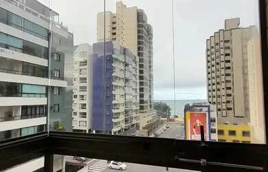 Imagem: O apartamento possui 4 Dormitórios, 5 Banheiros, 3 Vagas na