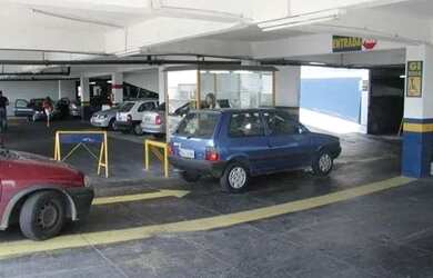 Imagem: O depósito possui 1 Vaga na garagem, 9m² de Área e está