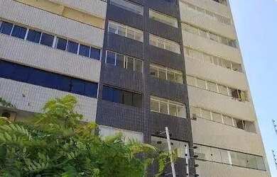 Imagem: O apartamento possui 3 Dormitórios, 1 Banheiro, 2 Vagas na