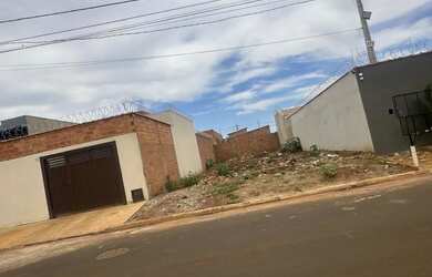 Imagem: O terreno possui 204m² de Área e está localizado em Jurucê