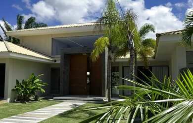 Imagem: A casa em condomínio possui 5 Dormitórios, 5 Banheiros, 4