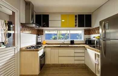 Imagem 10: Sobrado para venda tem 180 metros quadrados com 3 quartos