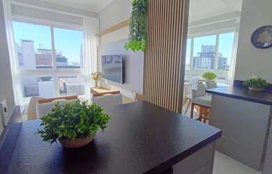 Imagem: O apartamento possui 2 Dormitórios, 1 Banheiro, 1 Vaga na garagem