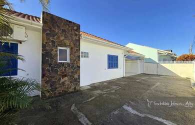 Imagem 4: Casa para venda com piscina próximo a Lagoa em Imbituba - SC