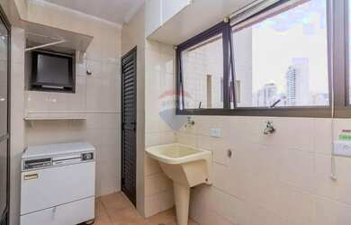 Imagem 13: Apartamento de 81m², 3 dormitórios, 1 suíte e 2 vagas em ótima localização...