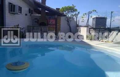 Imagem: O apartamento na cobertura possui 3 Dormitórios, 4 Banheiros