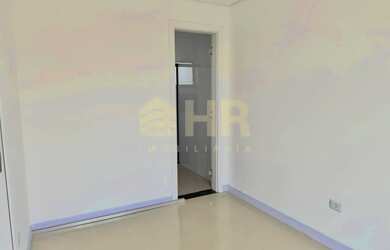 Imagem 10: Sobrado triplex com 03 suítes e 02 vagas de garagem Balneário Ipacaraí...