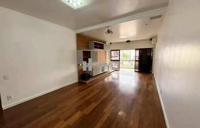 Imagem: O apartamento possui 3 Dormitórios, 2 Banheiros, 2 Vagas na