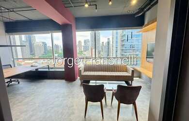 Imagem: O depósito possui 1 Vaga na garagem, 41m² de Área e está