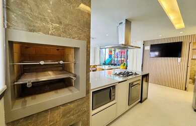 Imagem: O apartamento possui 2 Dormitórios, 2 Banheiros, 2 Vagas na