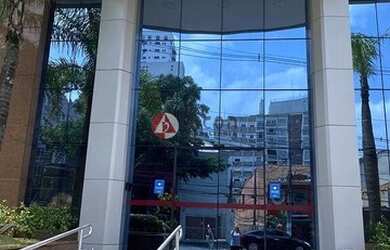 Imagem: O depósito possui 2 Vagas na garagem, 65m² de Área e está