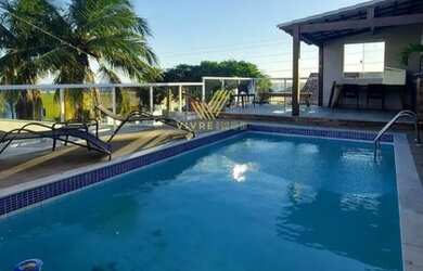 Imagem: A casa em condomínio possui 3 Dormitórios, 3 Banheiros, 2