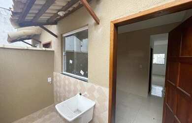 Imagem: A casa possui 2 Dormitórios, 2 Banheiros, 65m² de Área e