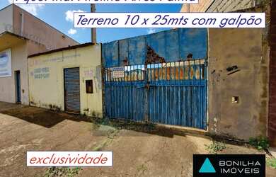Imagem: O depósito possui 5 Vagas na garagem, 250m² de Área e está