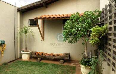 Imagem 2: CASA RITA VIEIRA. Churrasqueira, 176m² de Área, 3 Vagas na garageme3...