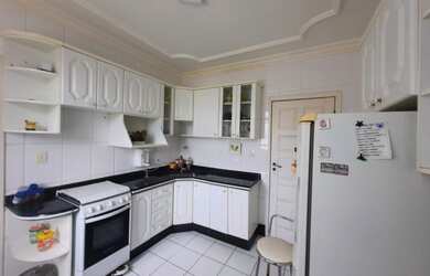 Imagem: O apartamento possui 3 Dormitórios, 2 Banheiros, 1 Vaga na