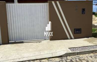 Imagem: A casa possui 2 Dormitórios, 1 Banheiro, 1 Vaga na garagem