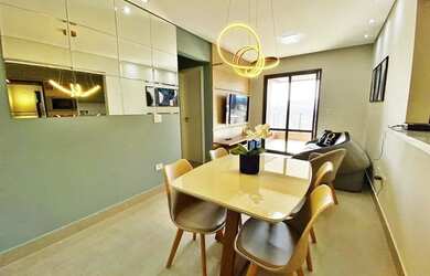 Imagem: O apartamento possui 2 Dormitórios, 1 Banheiro, 1 Vaga na garagem