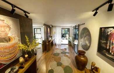 Imagem: A casa em condomínio possui 5 Dormitórios, 5 Banheiros, 2