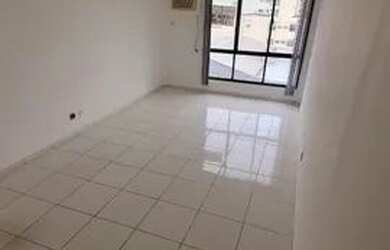 Imagem: O depósito possui 1 Vaga na garagem, 32m² de Área e está